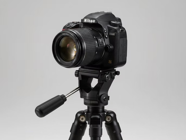 Nikon D3500 DSLR on a tripod